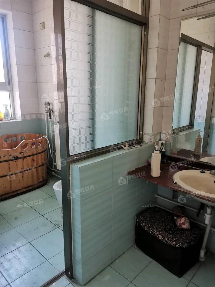 建设小区4室2厅2卫167㎡