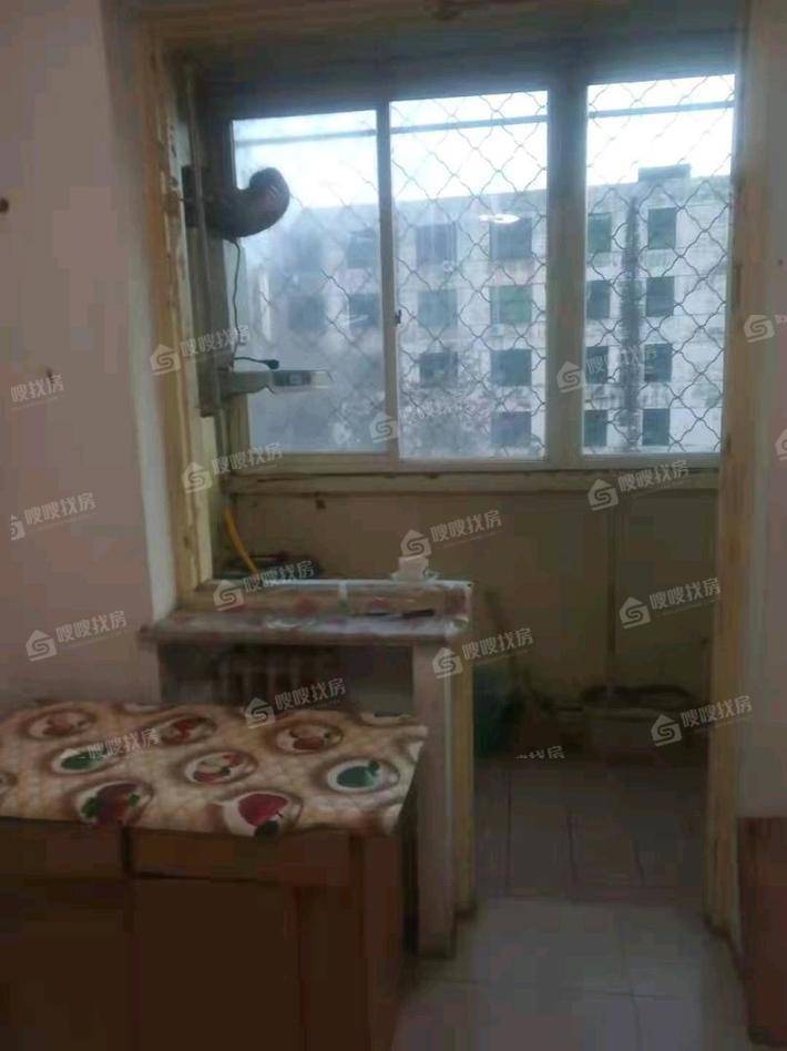 欣怡小区2室1厅2卫82㎡
