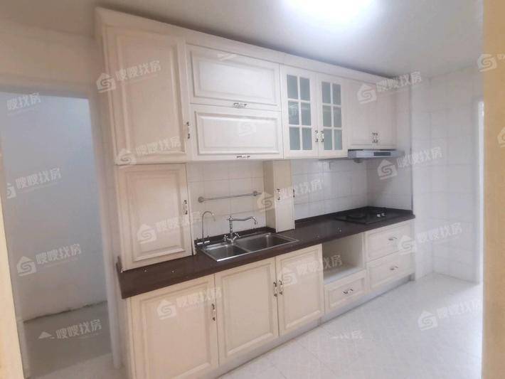 万泰丽景西区3室2厅1卫148㎡