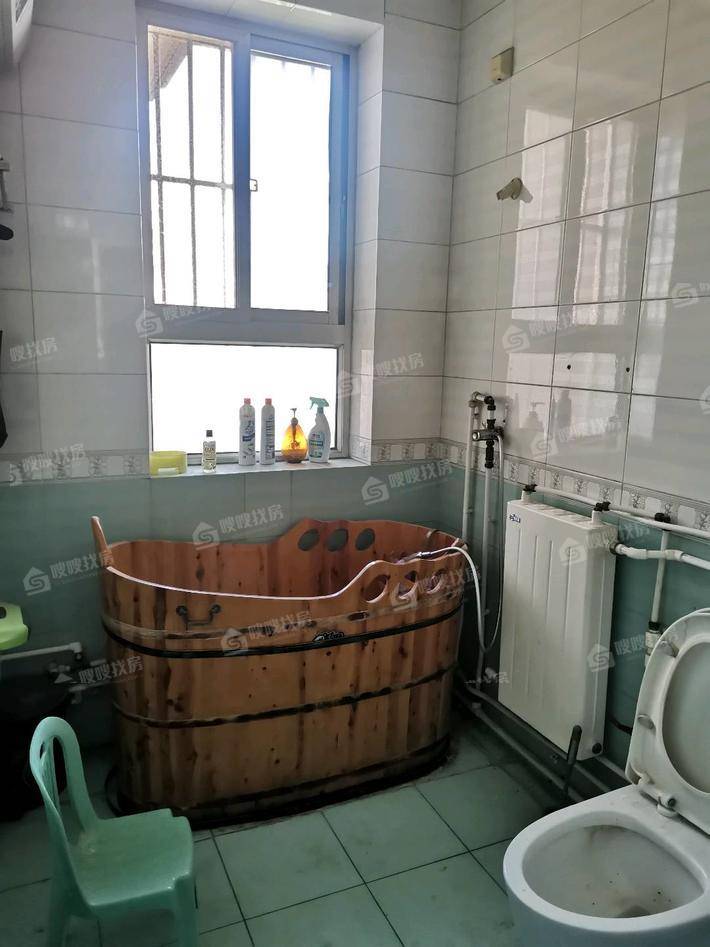 建设小区4室2厅2卫167㎡
