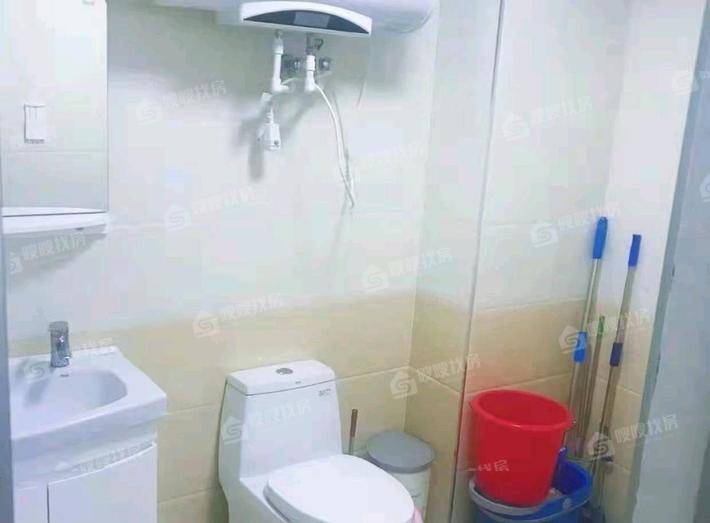 众和凤凰城3室2厅1卫130㎡
