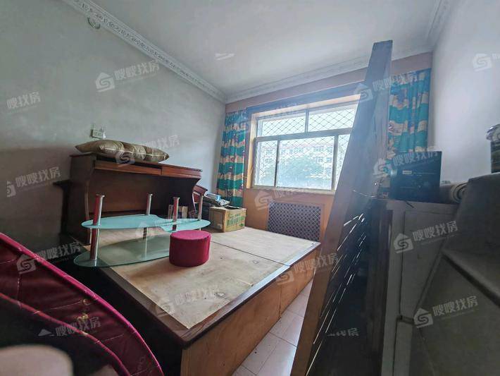 华泰宿舍(轻纺包装工贸宿舍）3室2厅1卫116㎡