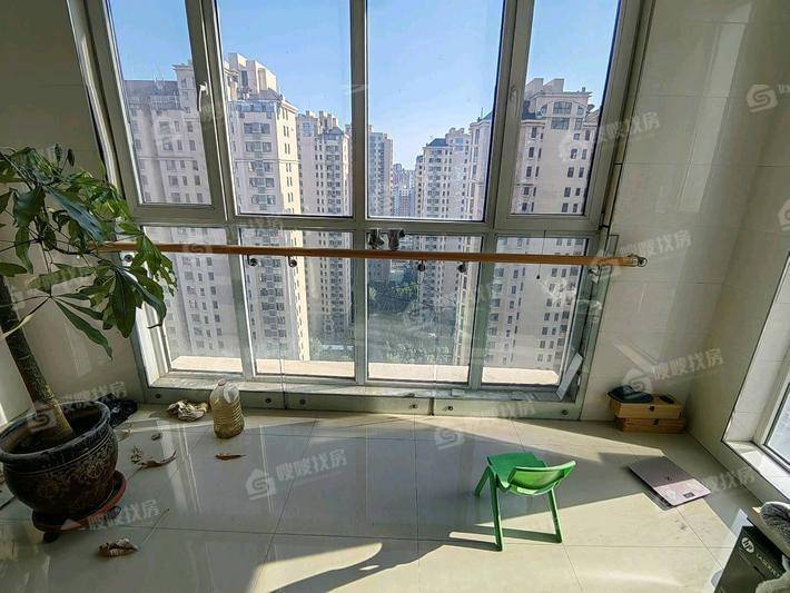 龙岸清华2室2厅1卫85㎡