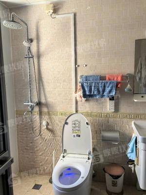 凤凰城（C区）3室2厅2卫136㎡