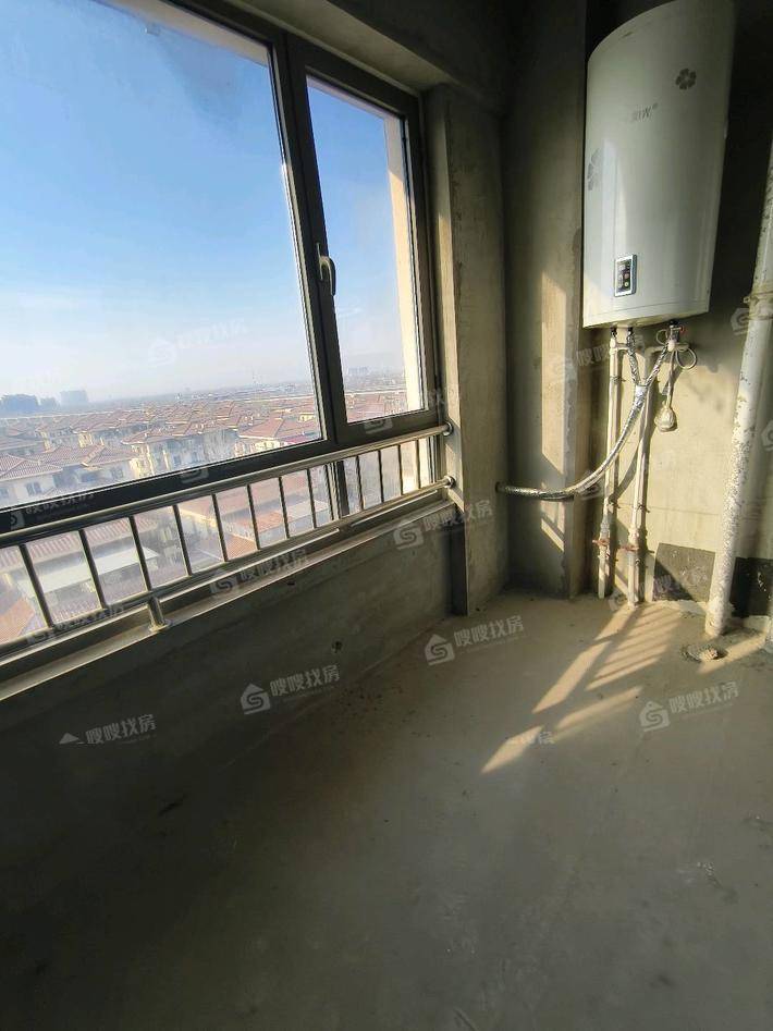 御湖公馆4室2厅3卫227㎡