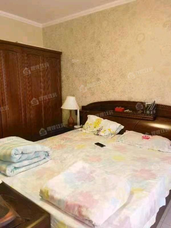 皇家壹里（A区）4室2厅2卫157㎡