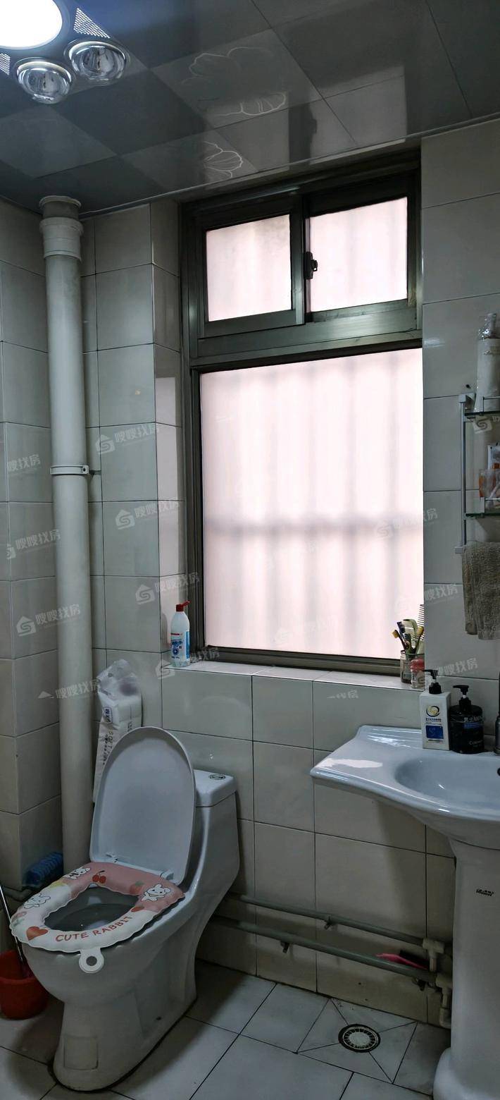 名园小区3室2厅1卫122㎡