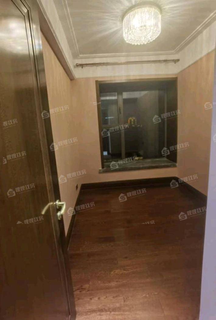 恒大悦府4室2厅2卫146㎡