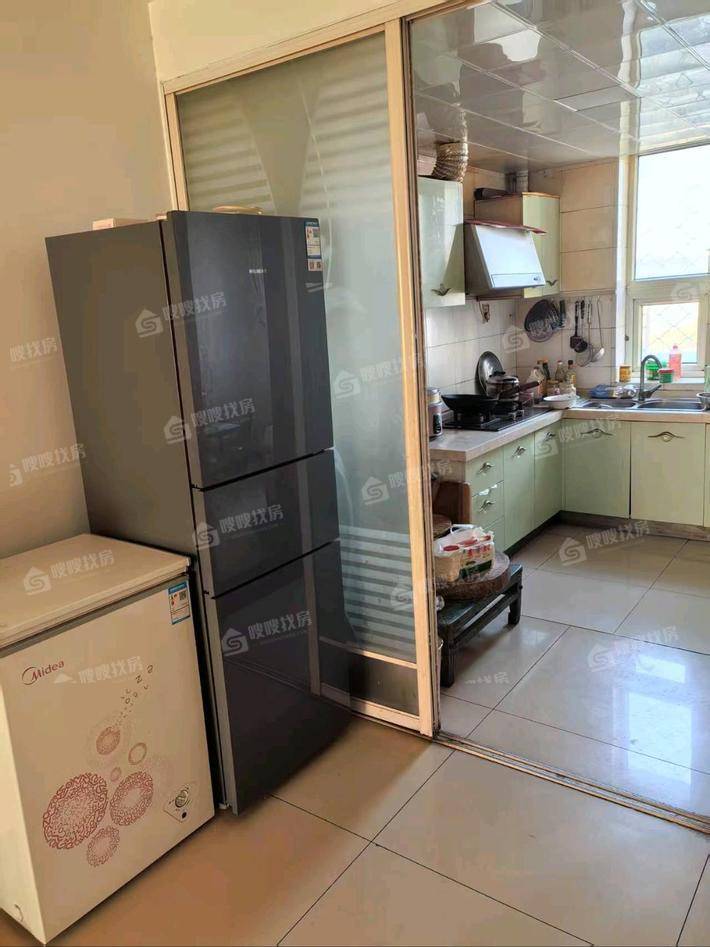恒顺花园3室2厅1卫108㎡
