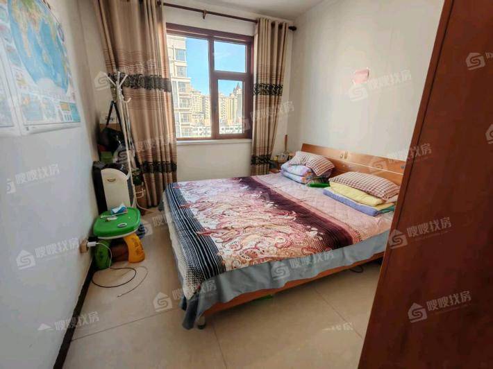 宏宇城（C区）3室2厅2卫123㎡