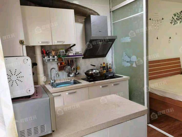 金鼎领域1室1厅1卫50㎡
