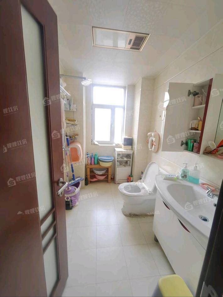 塞纳左岸3室2厅2卫138㎡