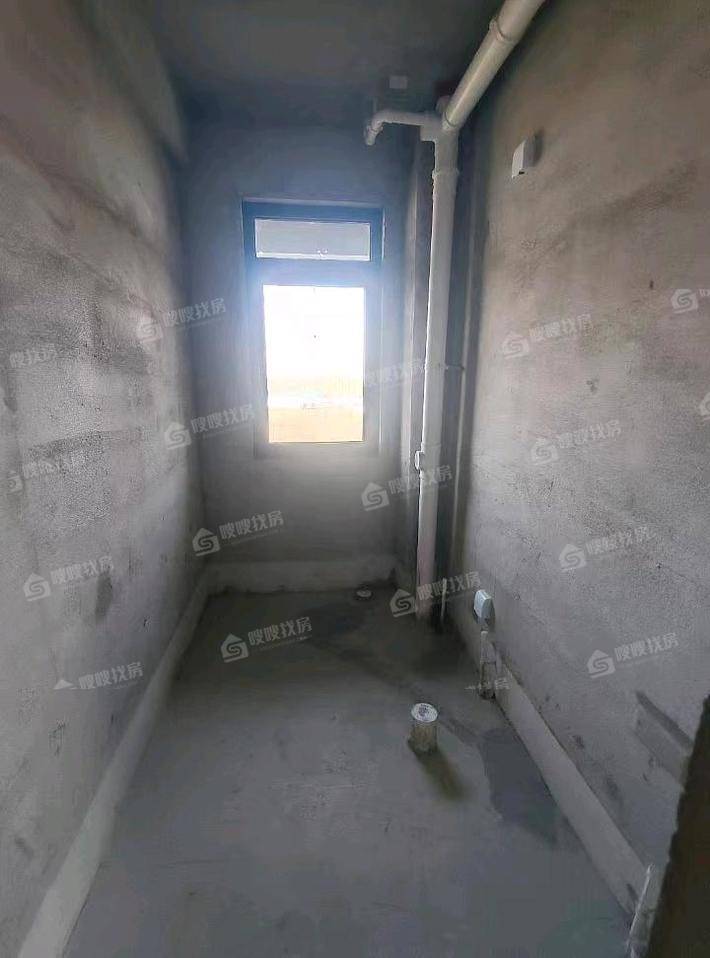 天成观澜一期4室2厅2卫152㎡