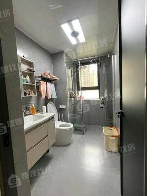 中梁观沧海3室2厅2卫135㎡