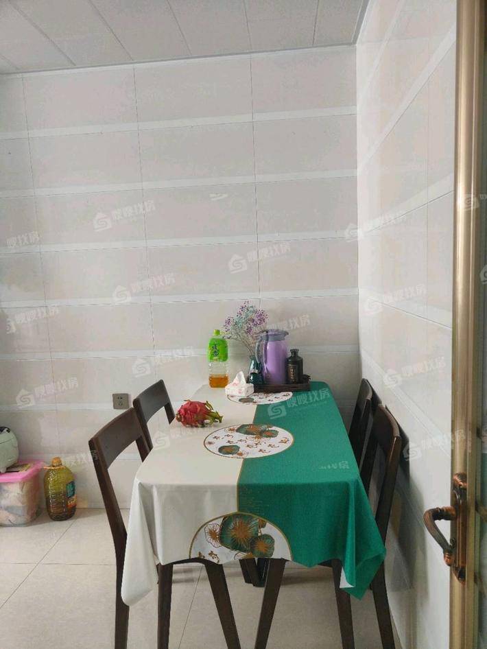 东方世纪城3室2厅1卫100㎡