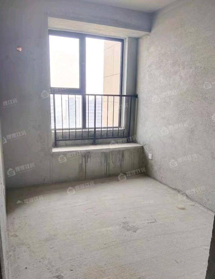 吾悦华府3室2厅1卫98㎡