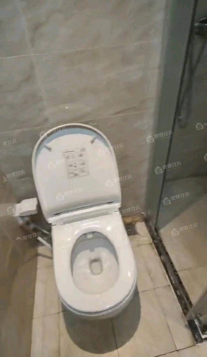恒大悦府3室2厅1卫107㎡