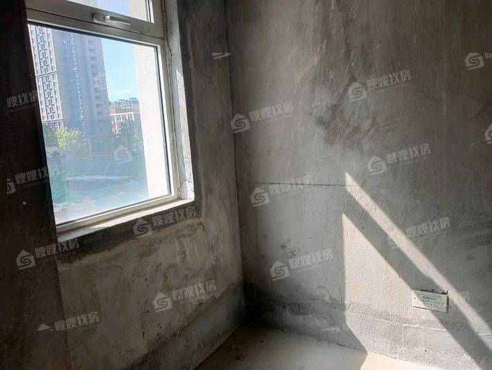嘉禾一方二期4室2厅1卫198㎡