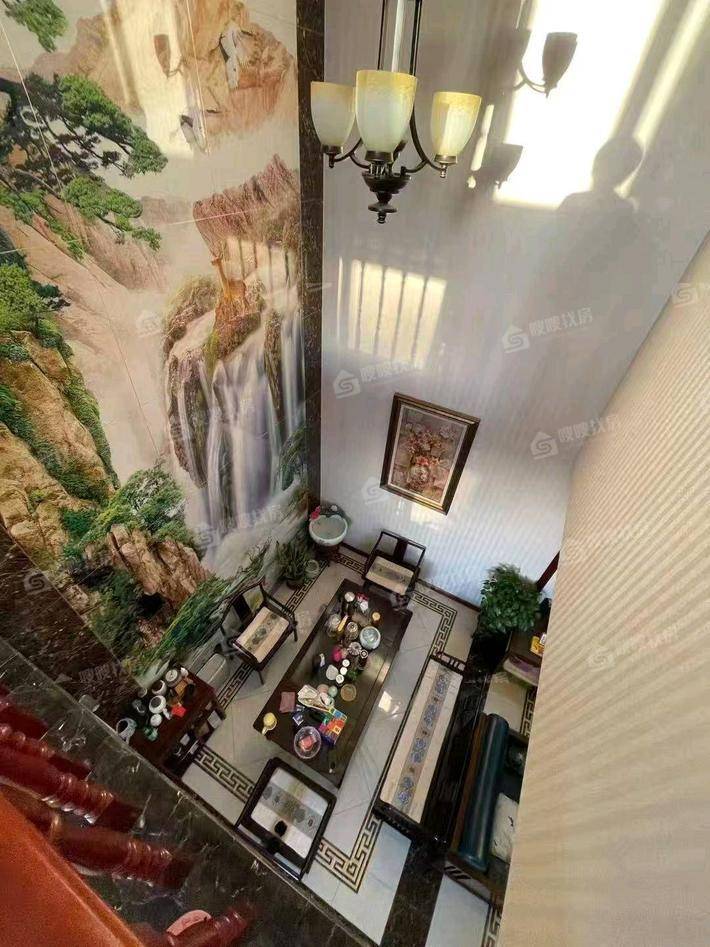 金秋家园4室2厅2卫222㎡