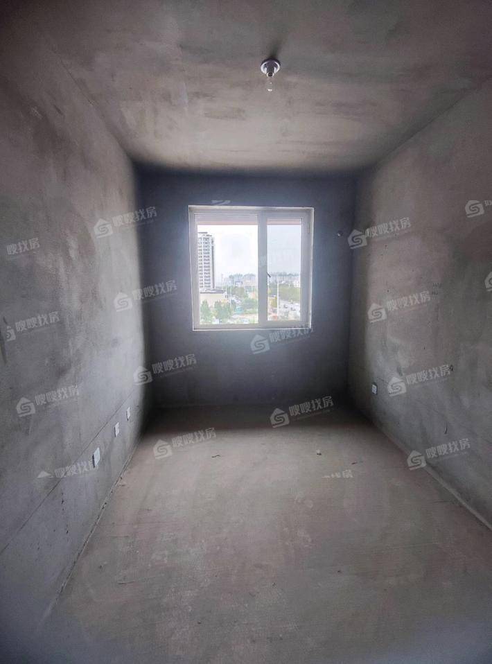 万泰丽景东区3室2厅2卫136㎡