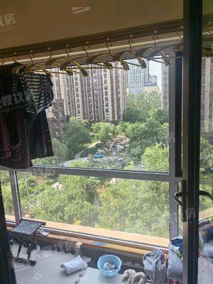 荣盛兰亭苑3室2厅2卫118㎡