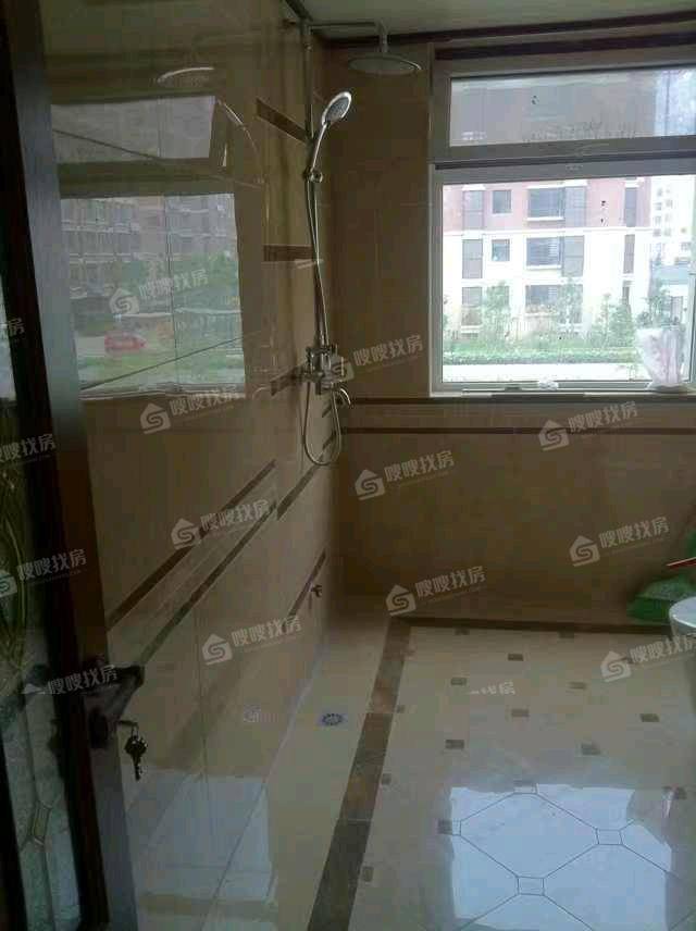 孔雀城B区5室2厅2卫222㎡