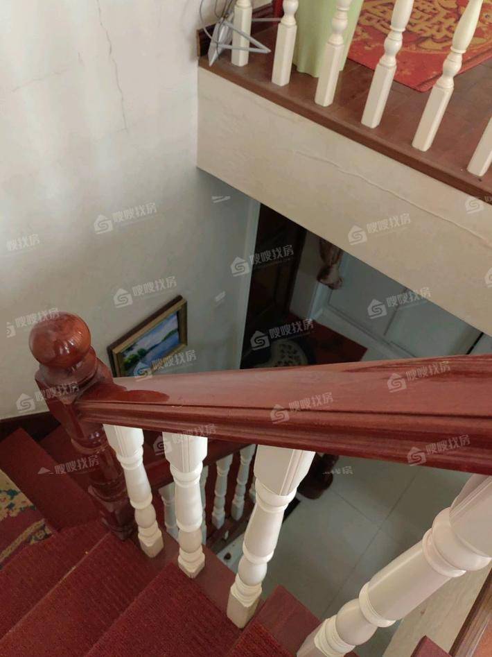 天成郡府东区4室2厅2卫249㎡