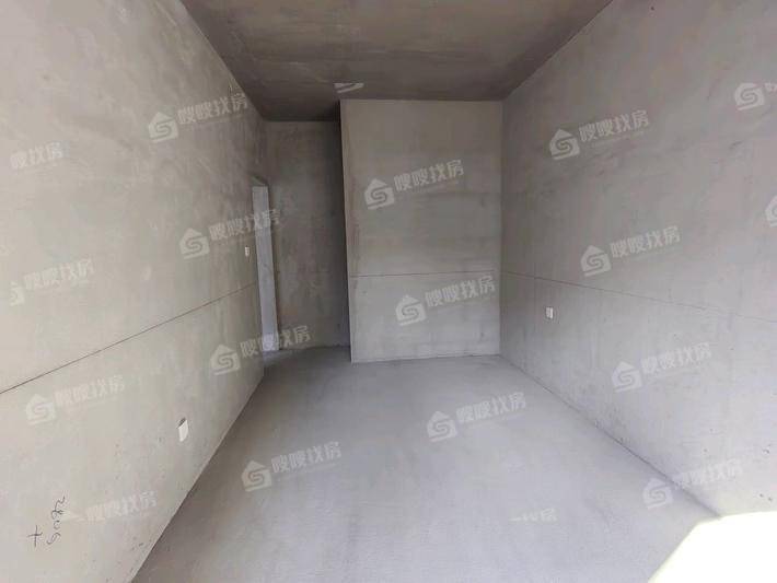 天成观澜一期4室2厅2卫172㎡