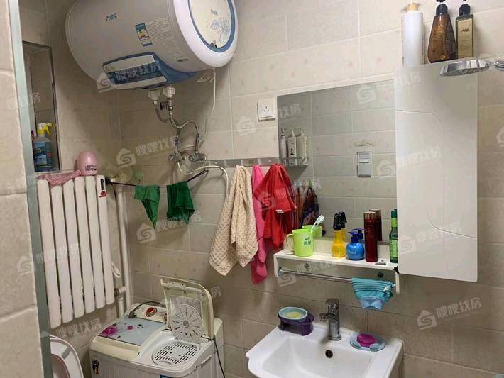 红星影院统建楼2室2厅1卫67㎡