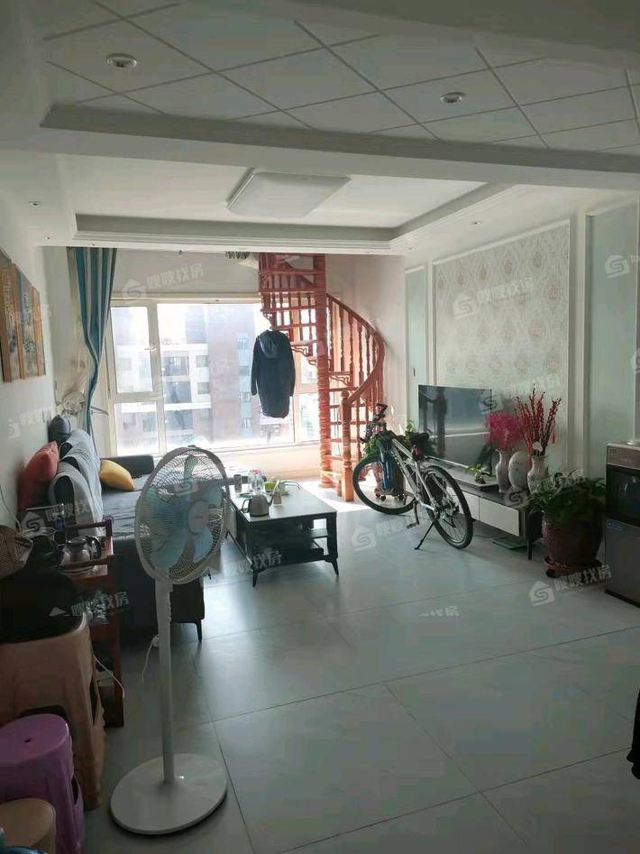 天成名著一期3室2厅2卫97㎡