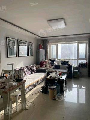 鼓楼上城西院3室2厅2卫135㎡