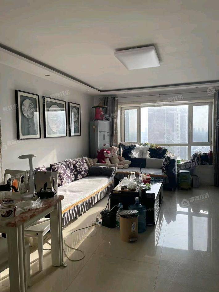 鼓楼上城西院3室2厅2卫135㎡