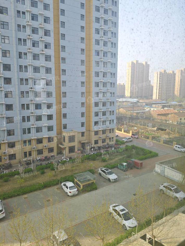 天成云玺3室2厅2卫130㎡