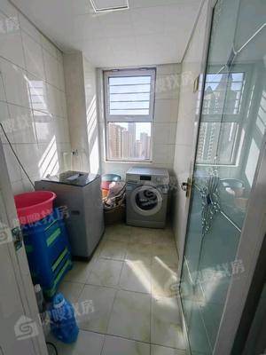 万泰丽景西区3室2厅2卫132㎡