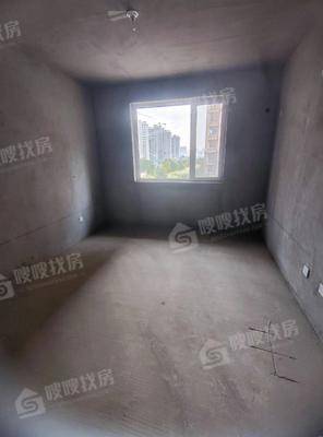 万泰丽景东区3室2厅2卫136㎡
