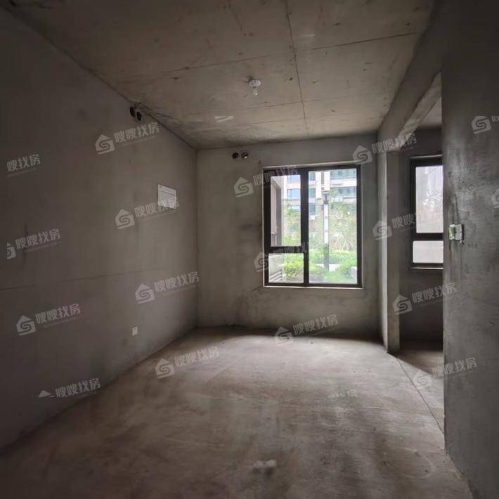 颐和荣盛华府（北区）3室2厅2卫139㎡