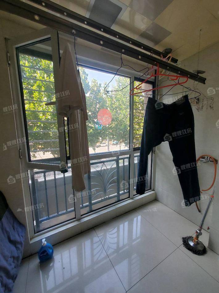万泰丽景东区3室2厅2卫127㎡