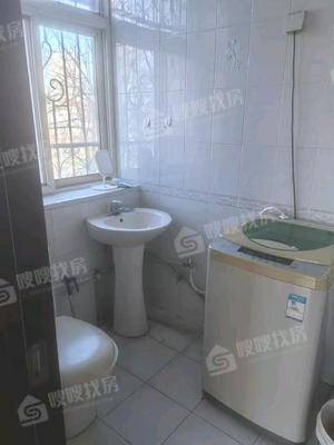 万泰家园3室2厅2卫135㎡