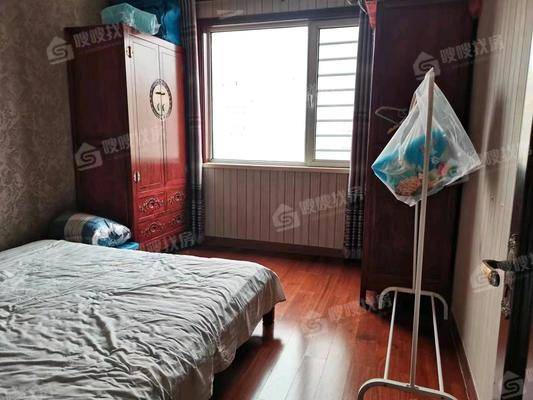 天成郡府西区4室2厅2卫174㎡