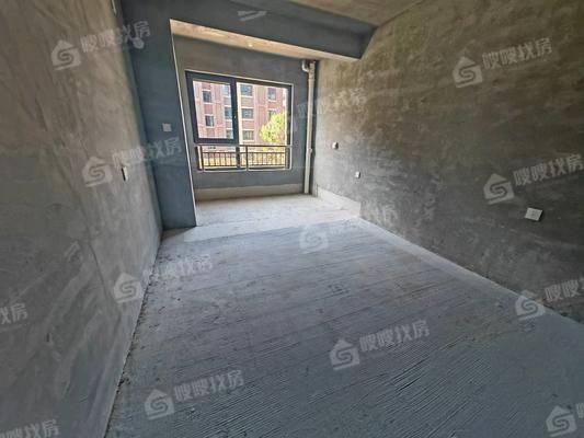 天成和悦名著东区4室2厅2卫145㎡