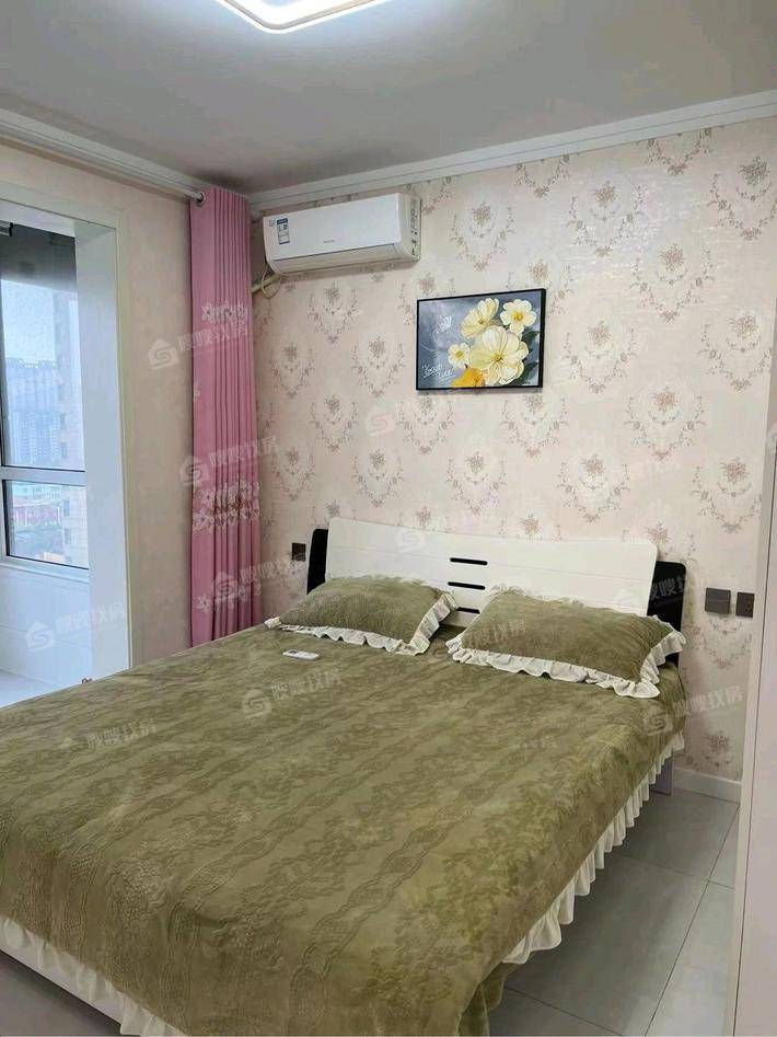 凤凰城（B区）2室2厅1卫70㎡