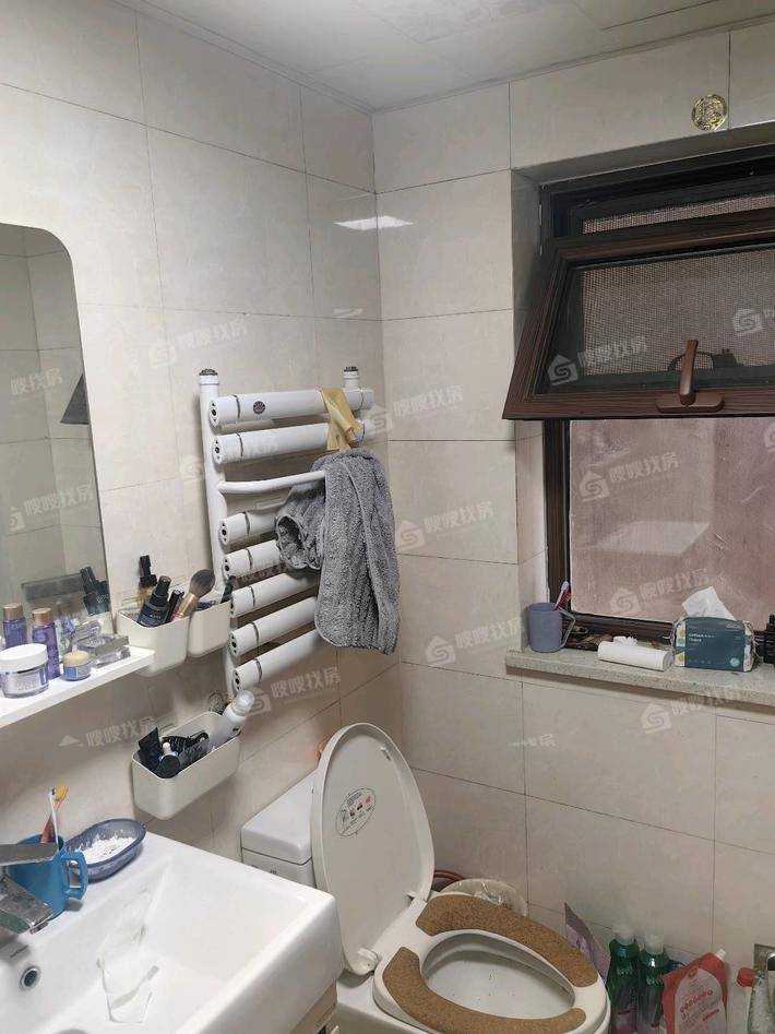 荣盛兰亭苑3室2厅2卫118㎡