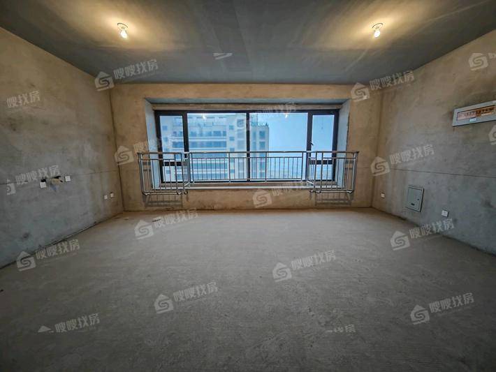 天成岭秀岭贤府3室2厅2卫144㎡
