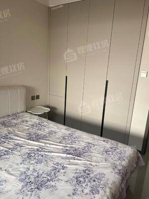 荣盛锦绣学府3室2厅1卫109㎡