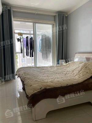 鼓楼上城西院3室2厅2卫135㎡