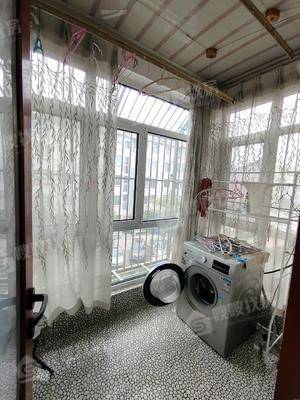 金秋家园3室2厅2卫125㎡