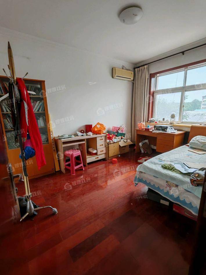 维康家园3室2厅2卫143㎡