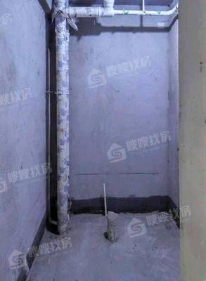 龙岸清华3室2厅2卫137㎡