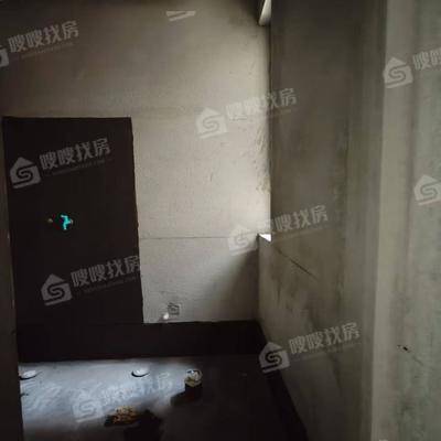 泰合荣盛华府（南区）3室2厅2卫139㎡