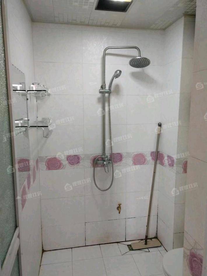 天成郡府东区2室2厅1卫78㎡